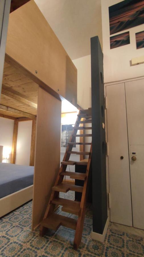 Casa Merisi Al Centro Storico Di Napoli Nápoles Exterior foto